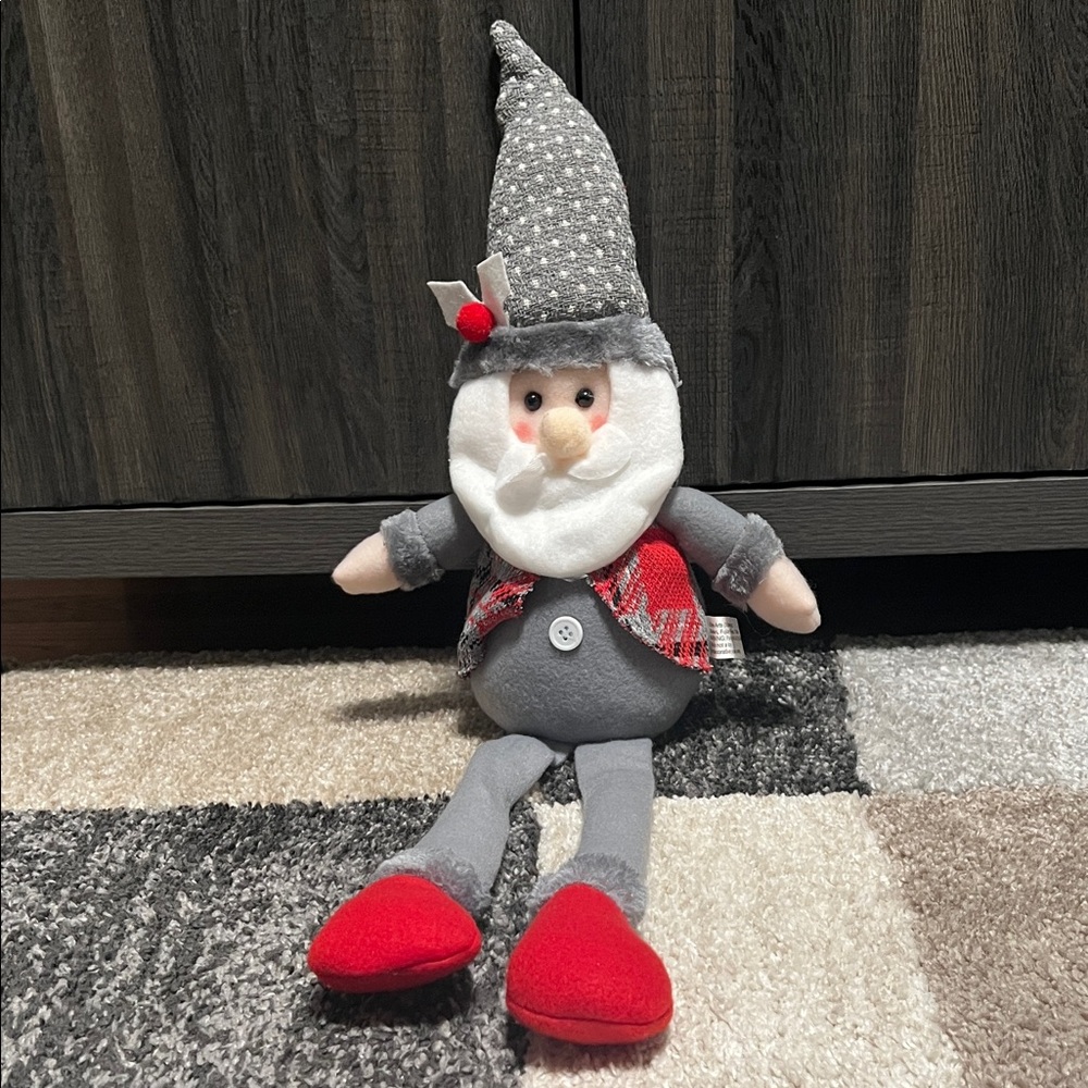 Santa Claus Christmas shelf sitter, grey and red, EUC!